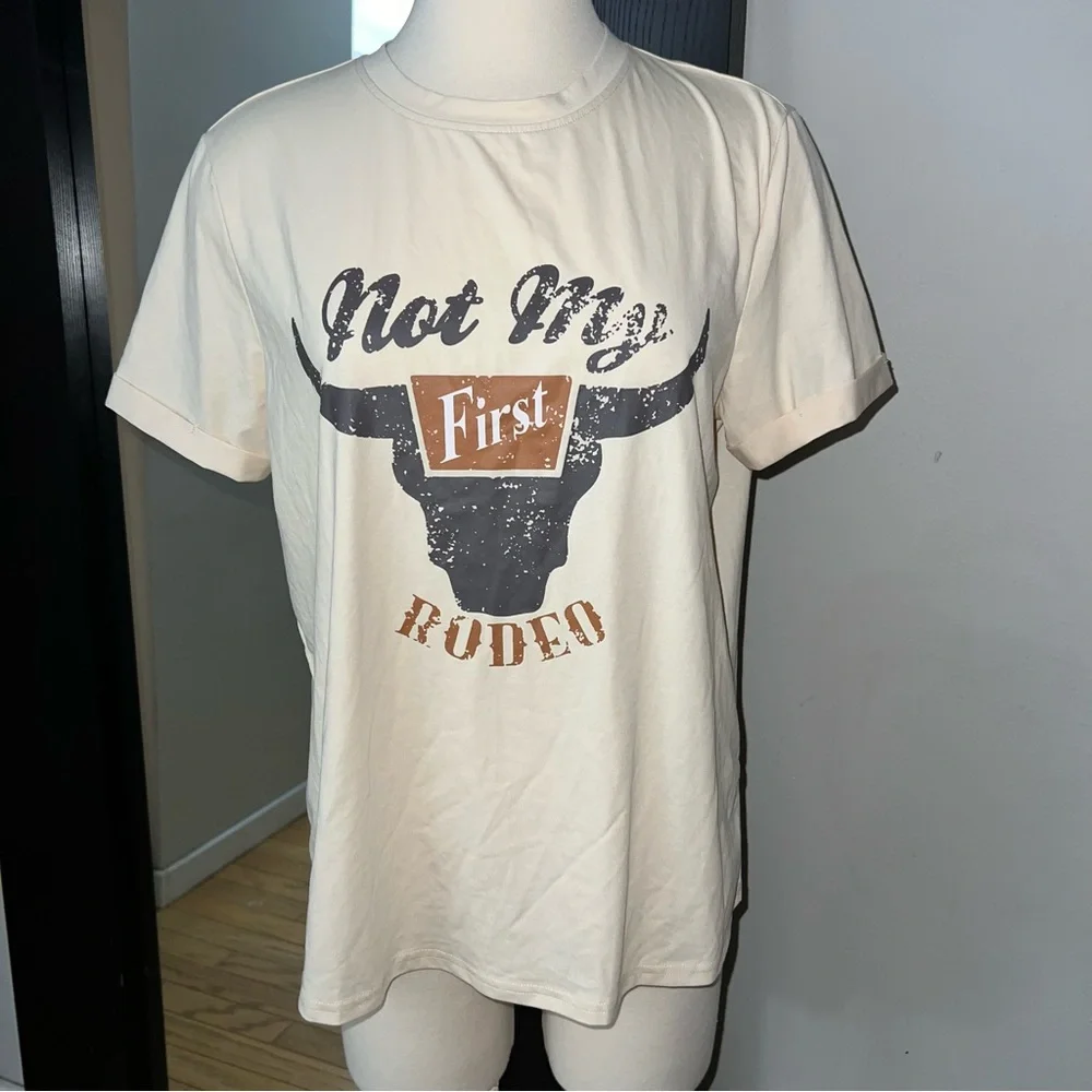 NWT Emery Rose “Not My First Rodeo” Graphic T-Shirt – Women’s Large - Picture 1 of 8